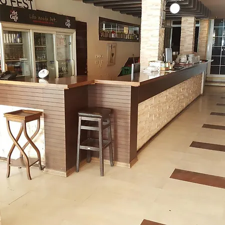 Art Theatre Caffe Szálloda